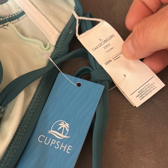 NWT CUPSHE 2piece bikini set - Large - Picture 4 of 5